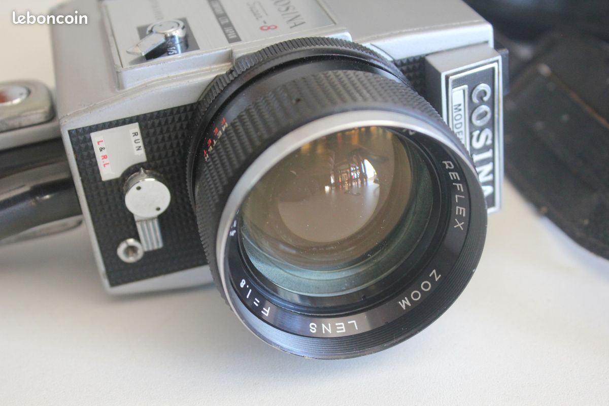 Lot caméra Super 8 Universa Zoom Reflex 540 + accessoires