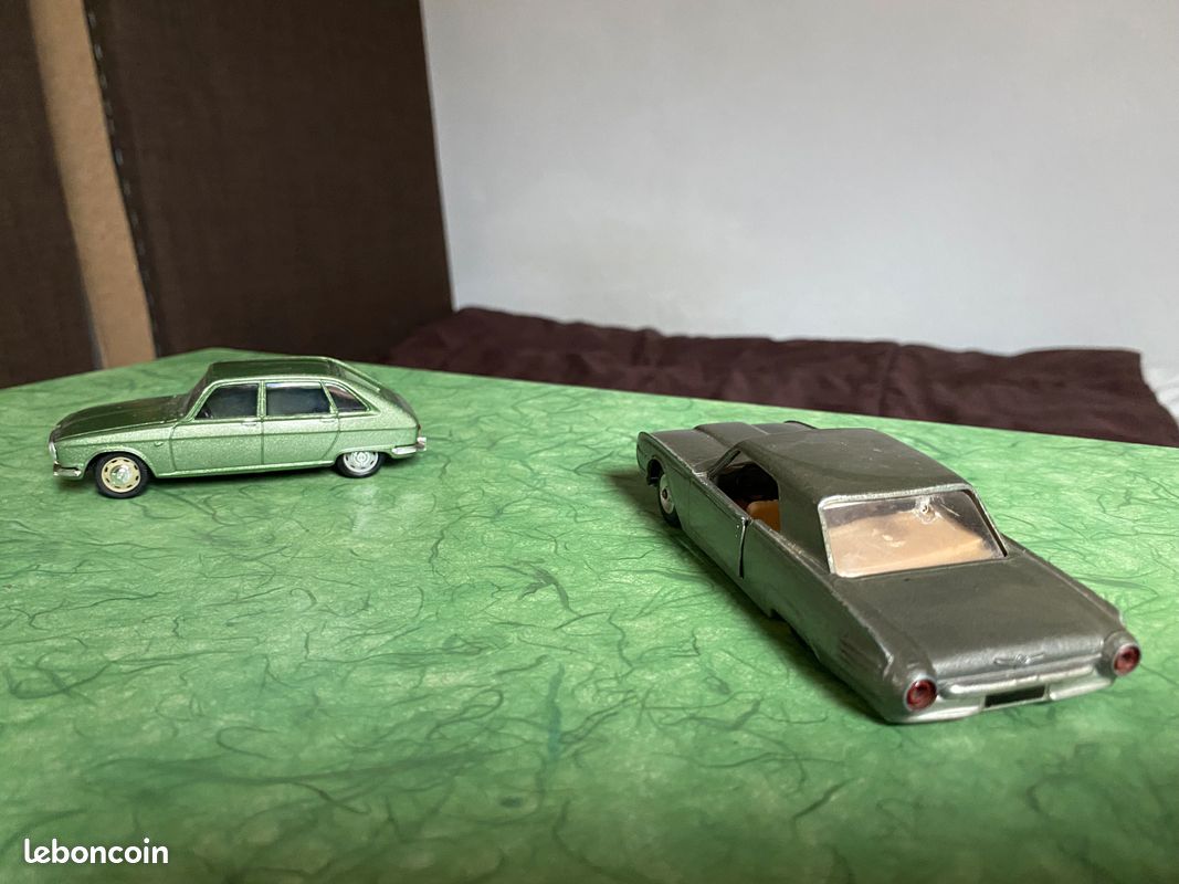 Lot de 18 voitures 1/43 (image 7)