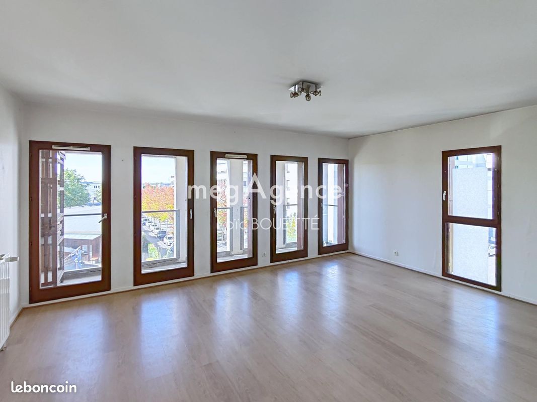 Appartement 3 pièces 75 m² · à Saint-Jacques-de-la-Lande · 75 m² · 199 000 €