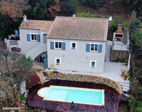 Villa 5 pièces 150 m²