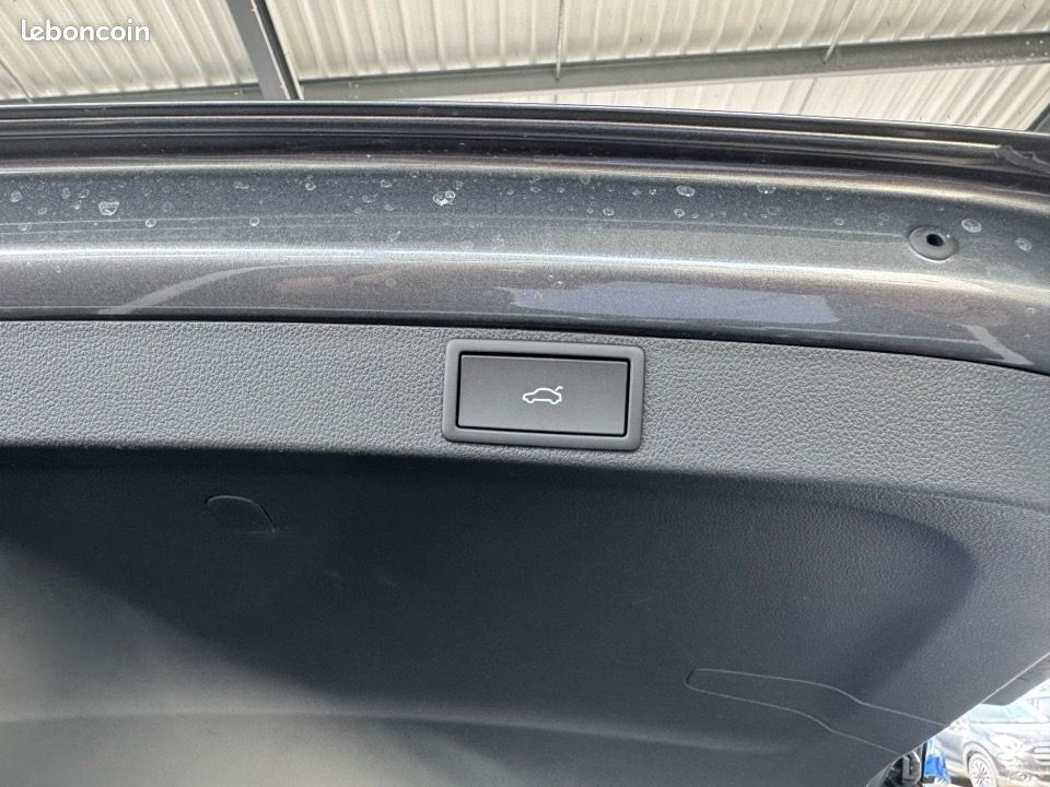 Skoda OCTAVIA COMBI 2.0 TDI SCR 150CH SELECTION DSG7 (image 18)