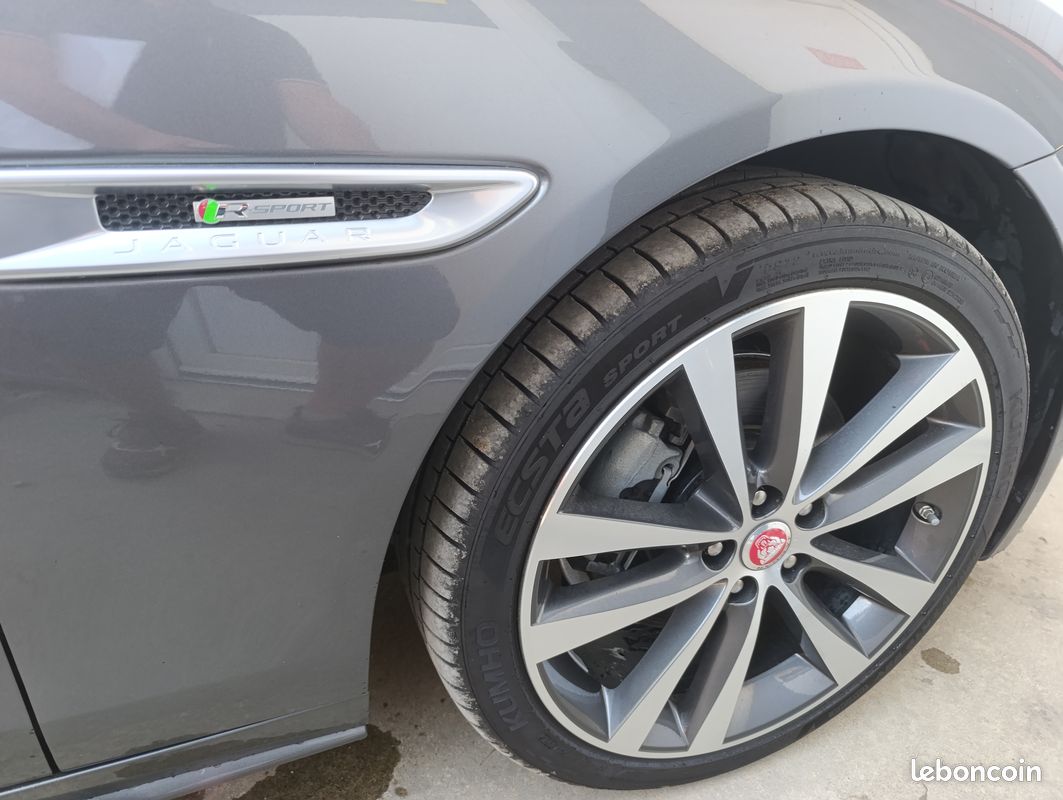 Jaguar xe 2.0d 180 cv r-sport 74000 km garantie 12 mois (image 7)