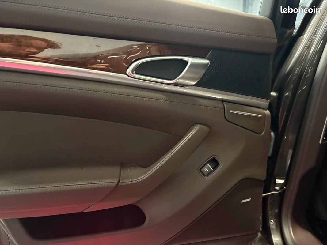 PORSCHE PANAMERA Turbo V8 4.8 500 PDK CÉRAMIQUES/TOIT OUVRANT/SUIVI PORSCHE (image 31)