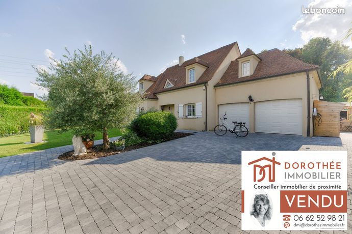 Villa 7 pièces 165 m²