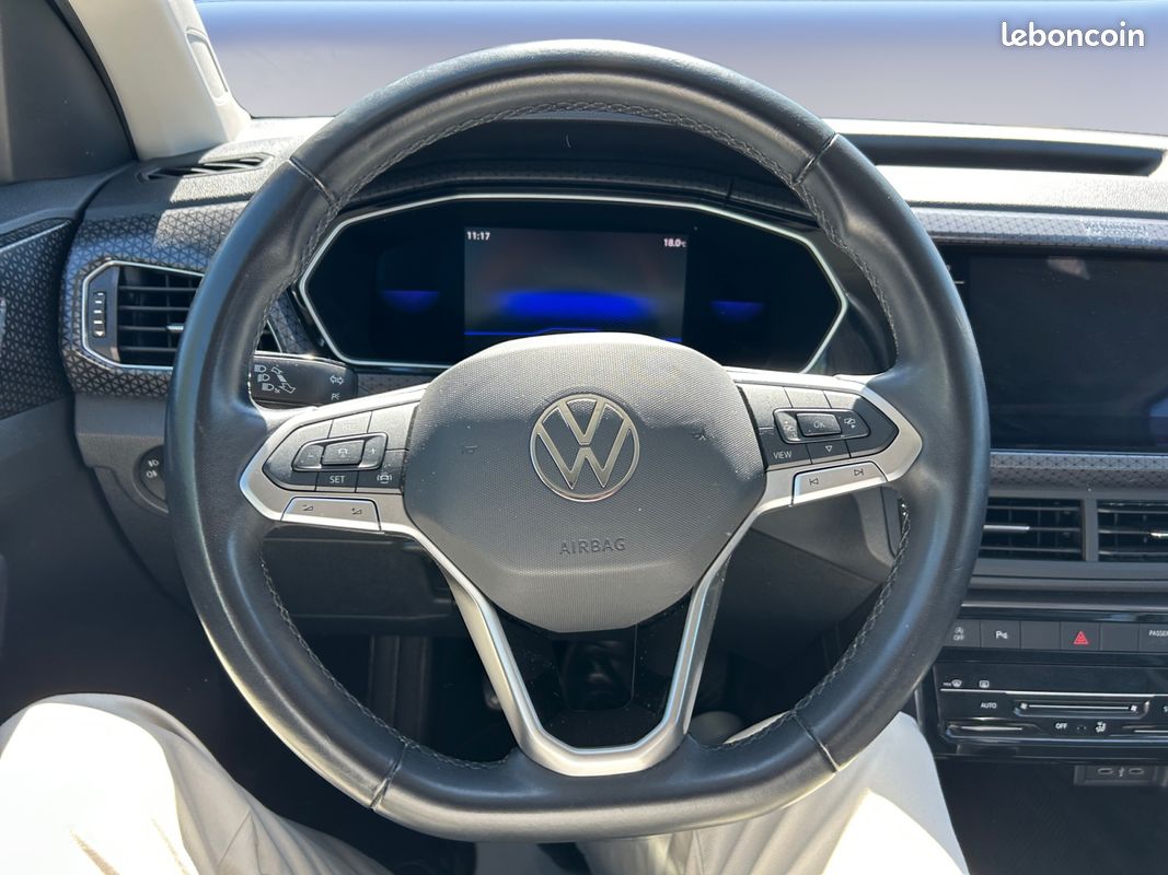 VOLKSWAGEN T-Cross 1.0 TSI 110 Start/Stop BVM6 R-Line Tech (image 12)
