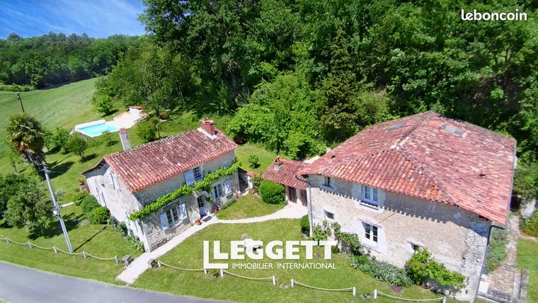 Maison 9 pièces 250 m²