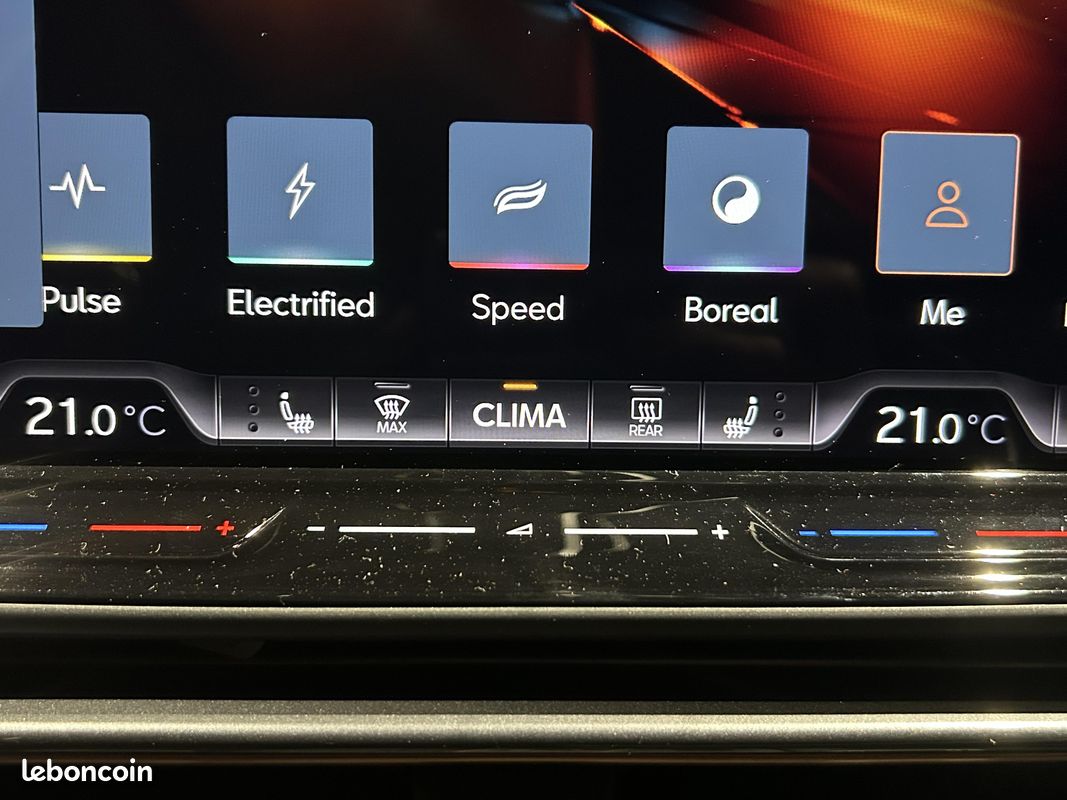 CUPRA Leon 1.5 eTSI Hybrid 150 ch DSG7 V (image 16)