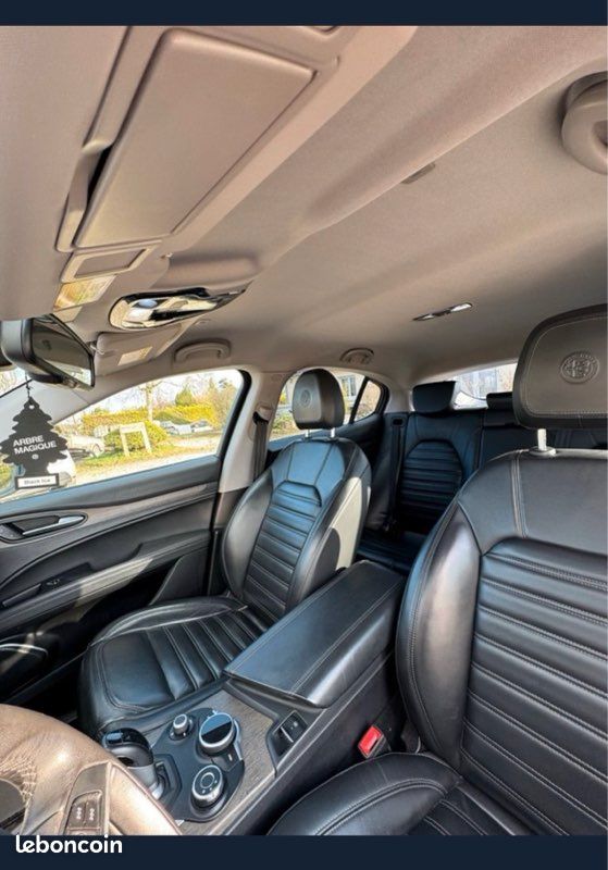 Alfa Roméo Stelvio 2,2 Q4 210 Lusso (image 2)