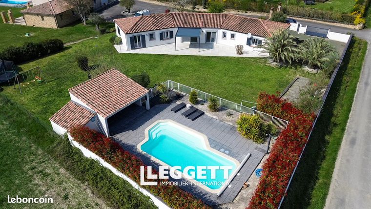 Maison 8 pièces 206 m²