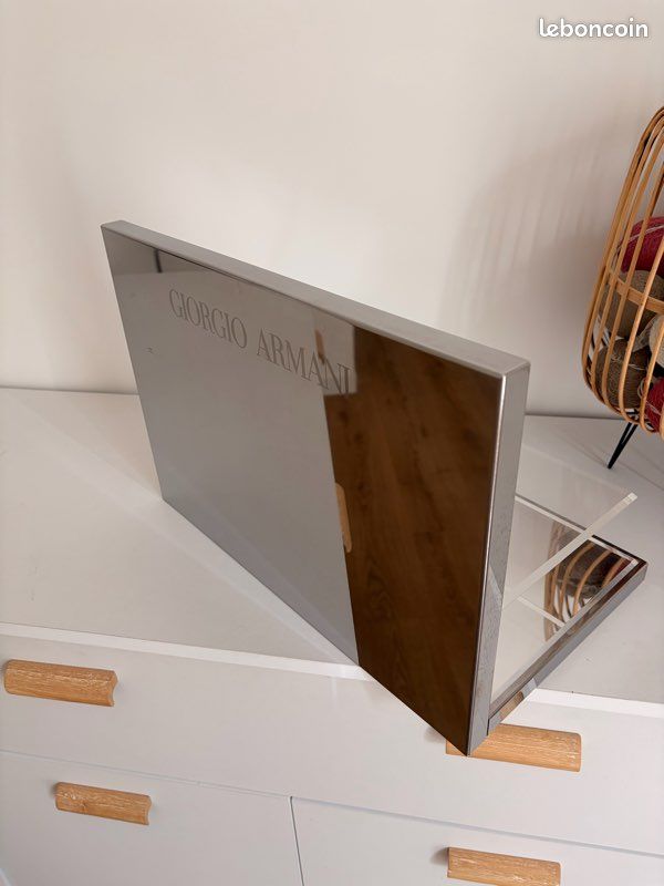 Présentoir / meuble d’exposition (image 4)
