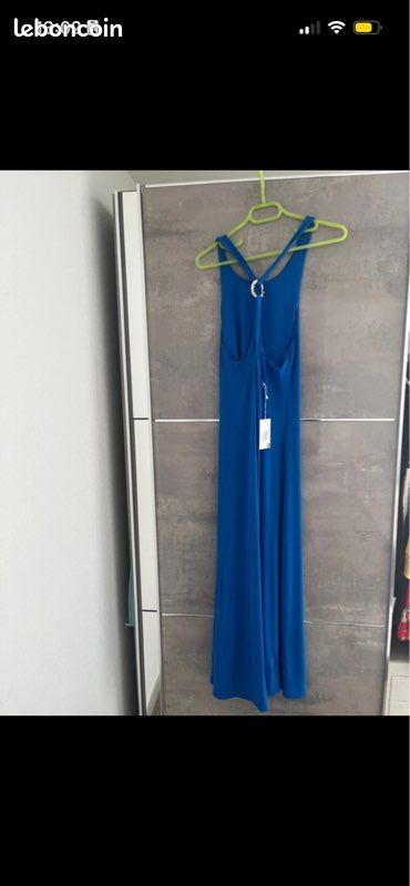Robe (image 2)