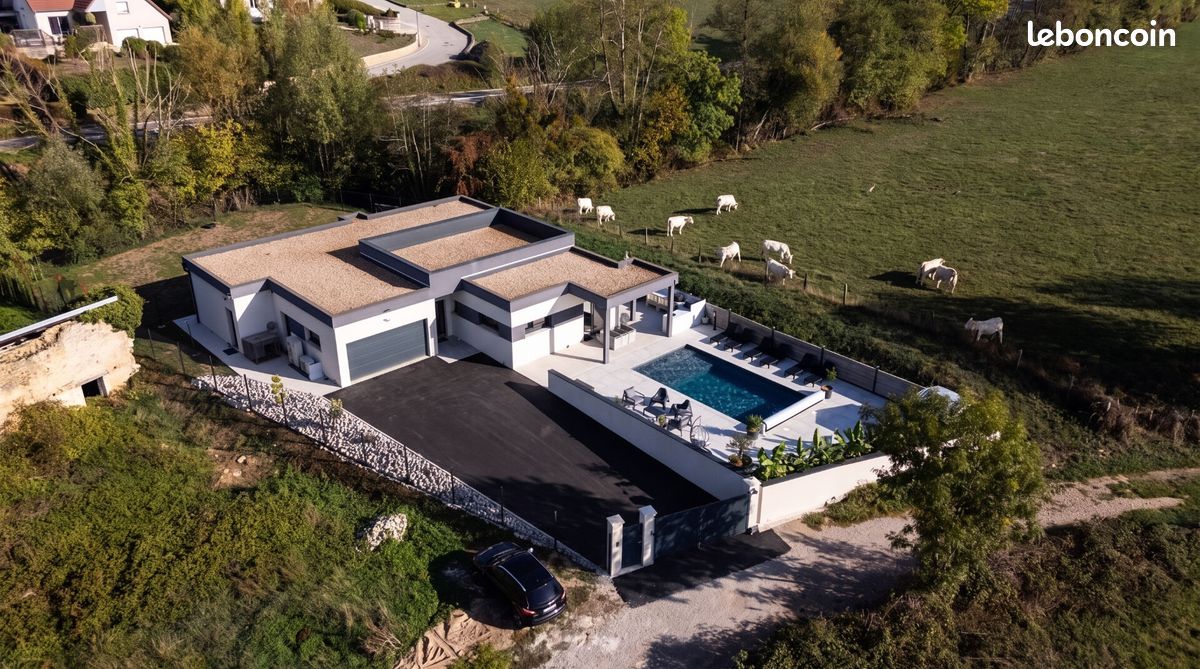 Maison 6 pièces 167 m² · à Pouilley-les-Vignes · 167 m² · 740 000 €