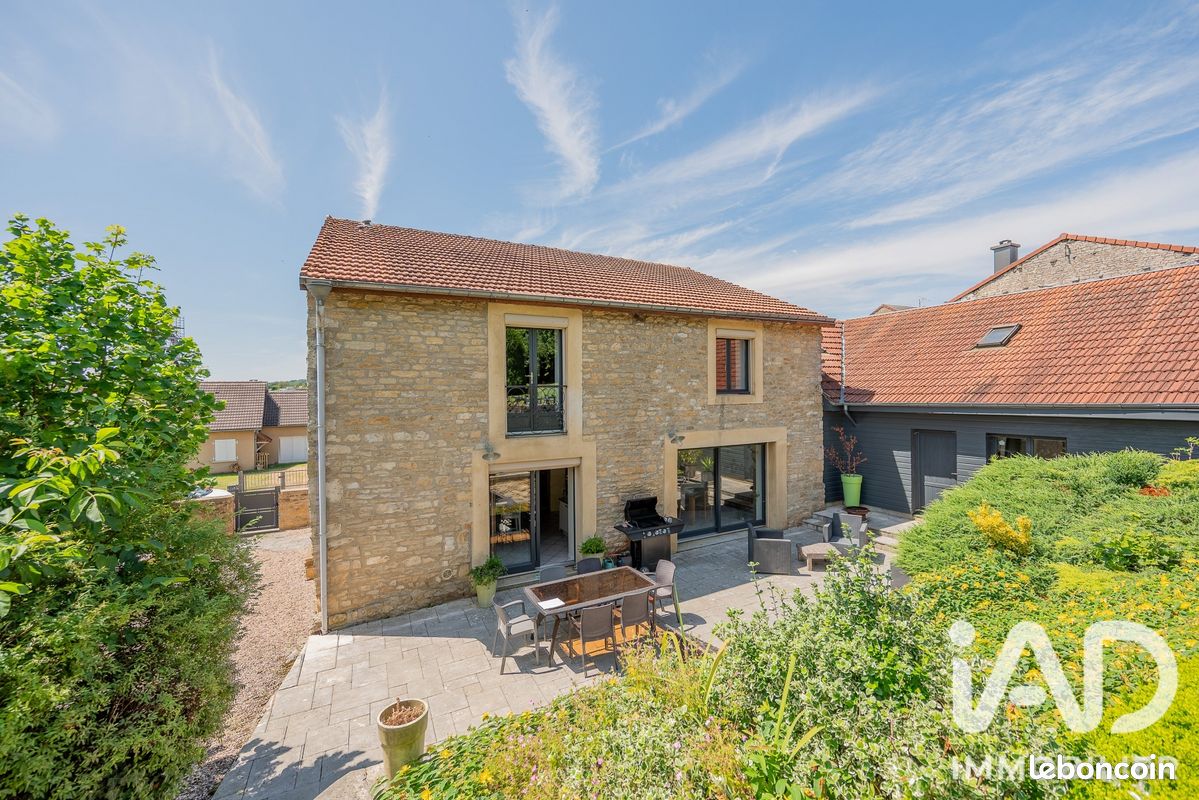 Maison 6 pièces 186 m² · à Guignicourt-sur-Vence · 186 m² · 299 900 €
