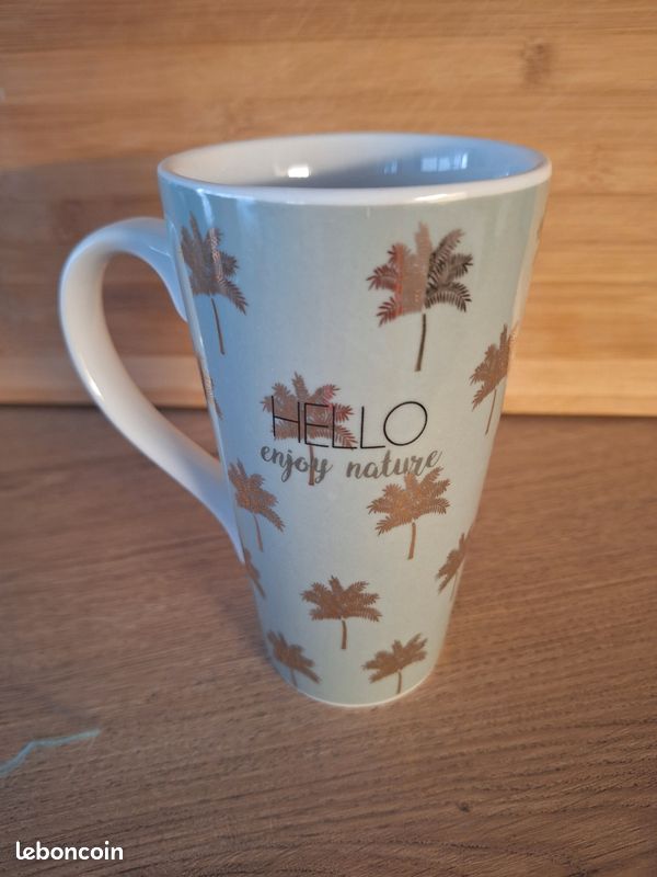 Mug (image 1)