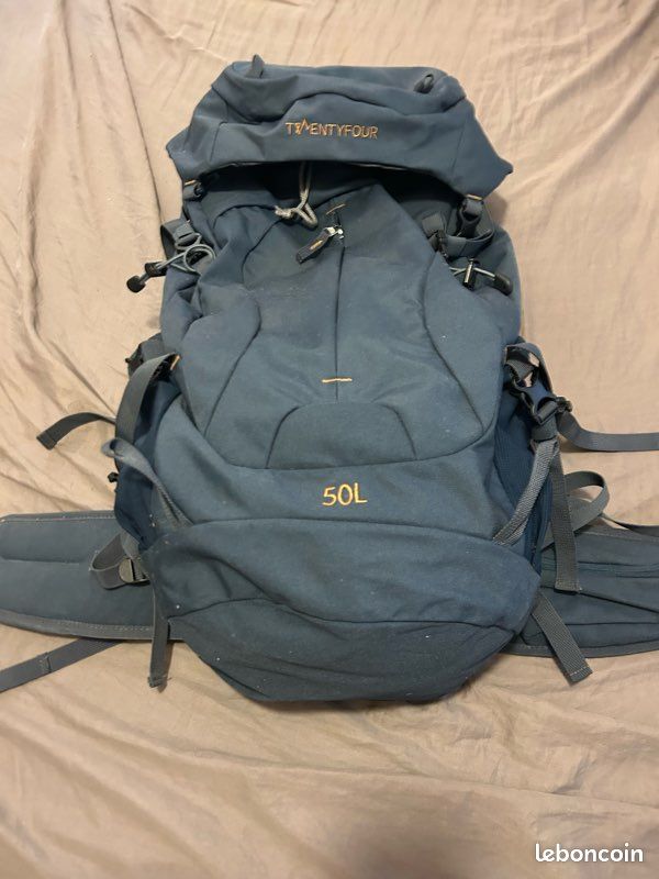 Sac de randonnée grosse marque 50l neuf jamais servi (image 3)