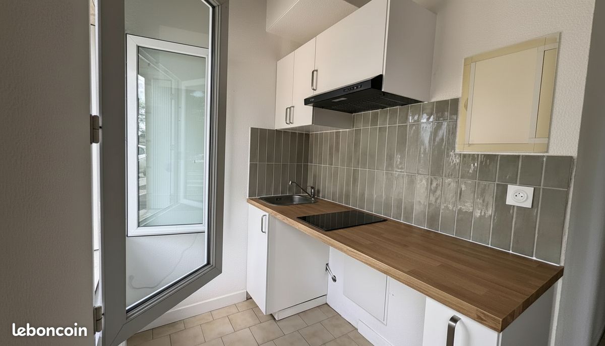Appartement 2 pièces 32 m² · à Saint-Pierre-des-Corps · 32 m² · 550 €