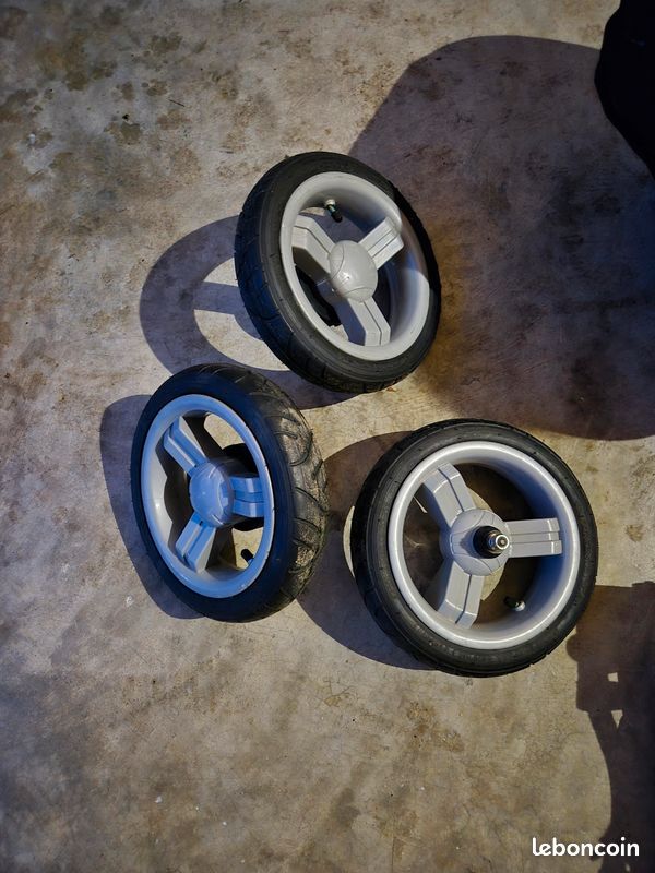 Poussette 3 roues (image 18)