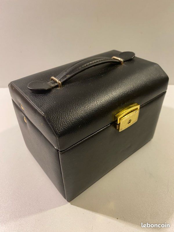 Petite Boîte à Bijoux Vintage - Référence CM13 - Occasion