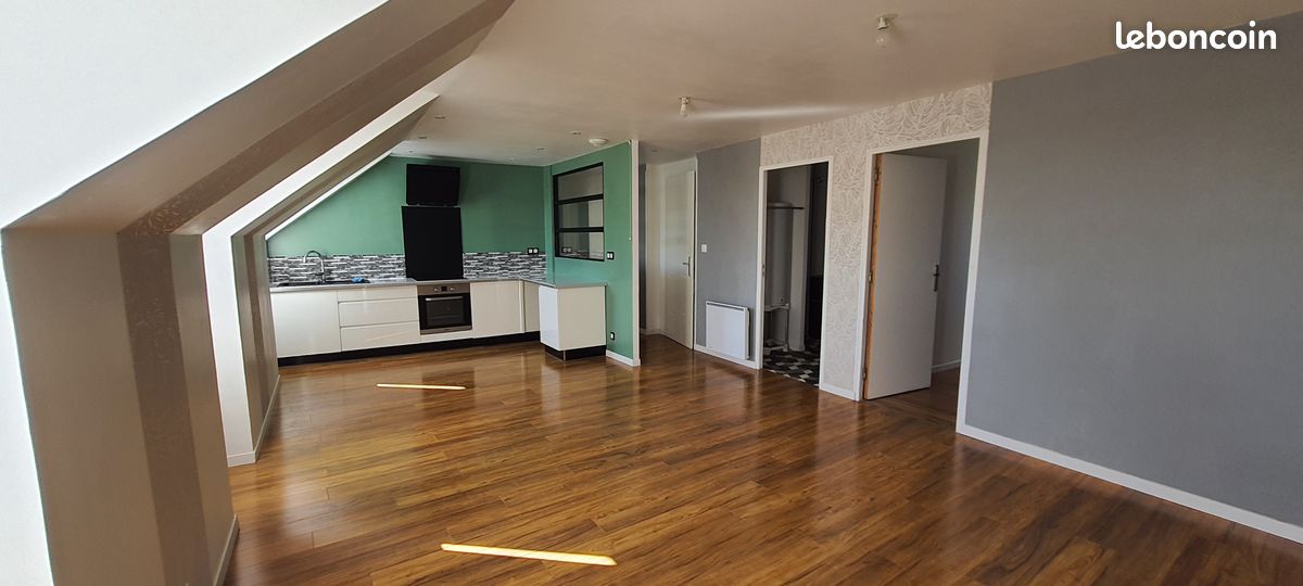 Appartement 4 pièces 80 m² · à Landerneau · 80 m² · 890 €