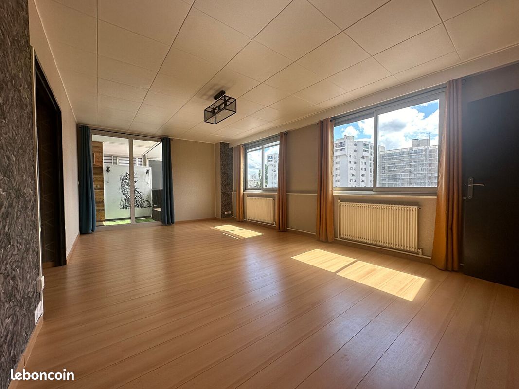 Appartement 3 pièces 79 m² · à Vandoeuvre-lès-Nancy · 79 m² · 750 €/mois
