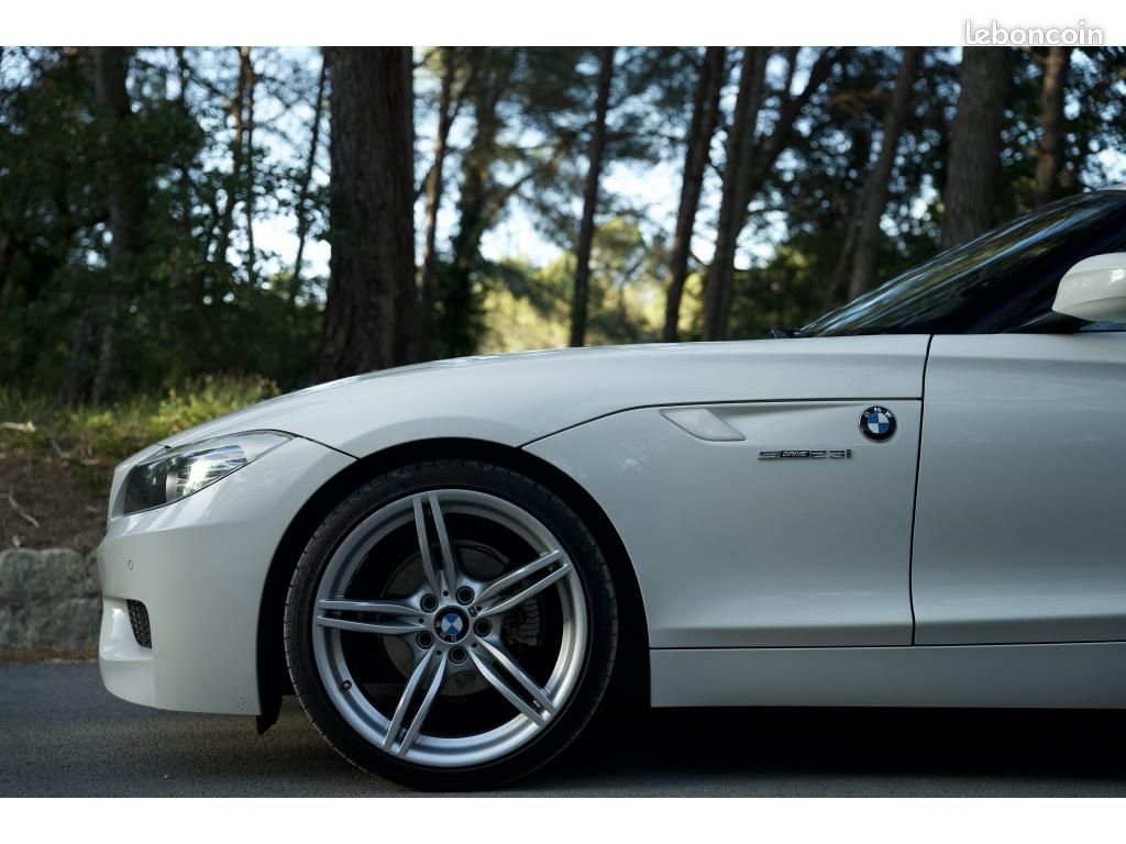 BMW Z4 PACK M sDrive 23i - SIEGES CHAUFFANTS - CHASSIS SPORT - ECRAN (image 5)