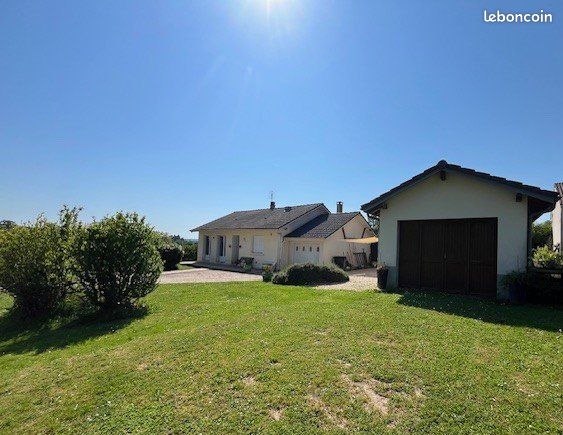 Local commercial 3 pièces 74 m² · à Vayres · 74 m² · 130 000 €