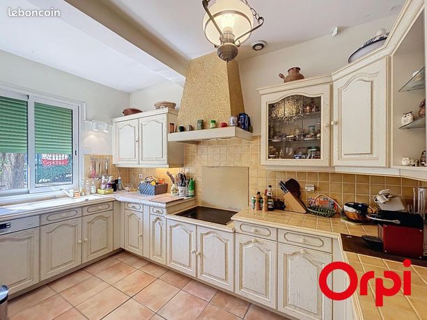 Villa 4 pièces 130 m² — 2