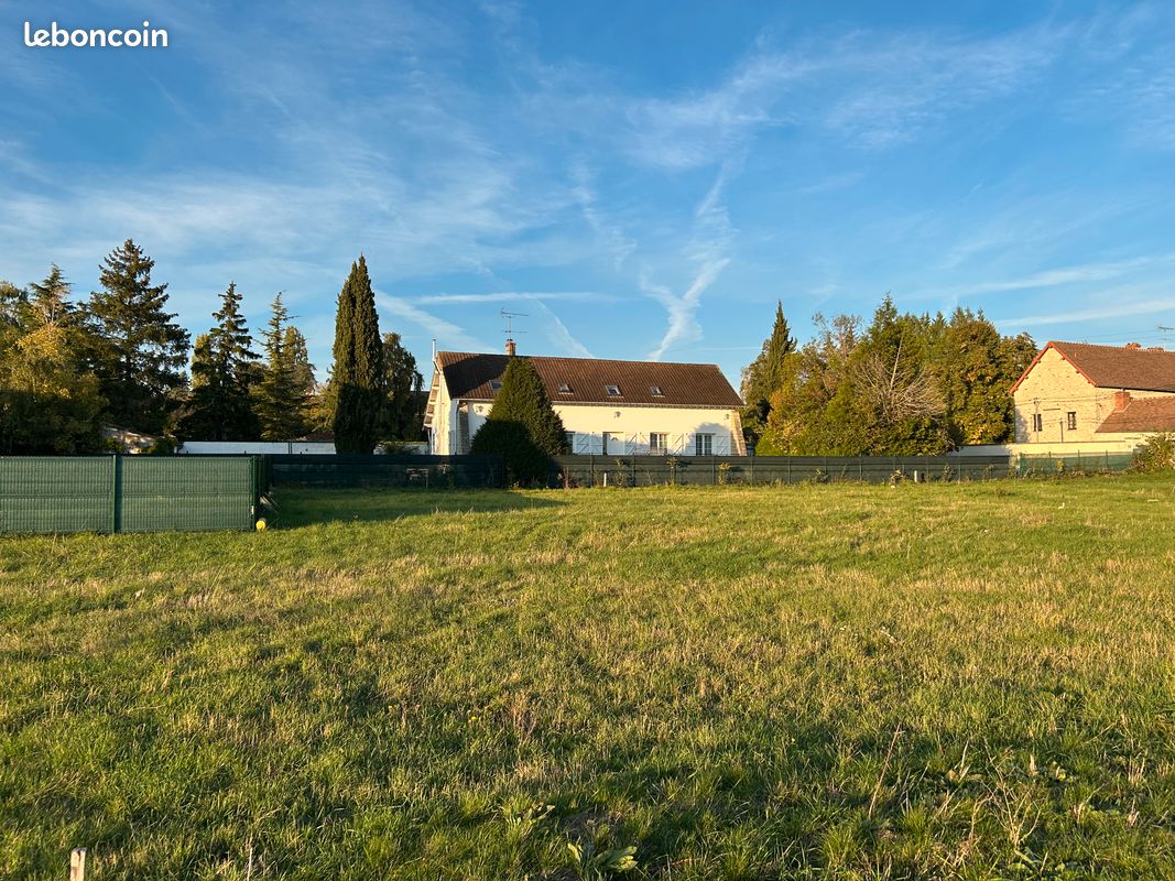 Terrain à bâtir - DAMMARTIN en serve - Viabilisé · à Dammartin-en-Serve · 96 000 €
