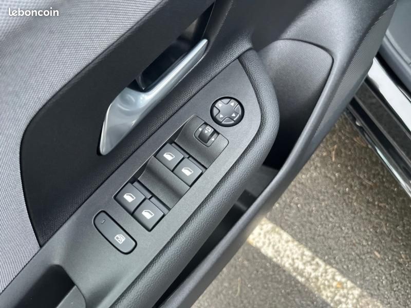Opel Mokka 1.2 Turbo Hybrid 145ch Edition e-DCT6 (image 28)