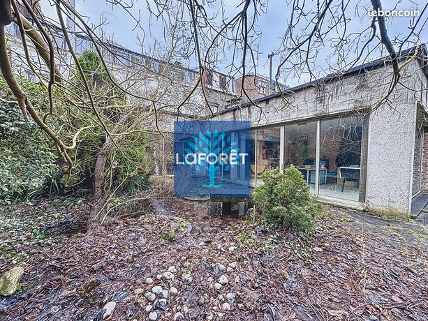 Immeuble 13 pièces 386 m²
