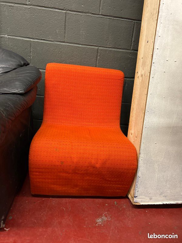 Fauteuil orange vintage (image 1)
