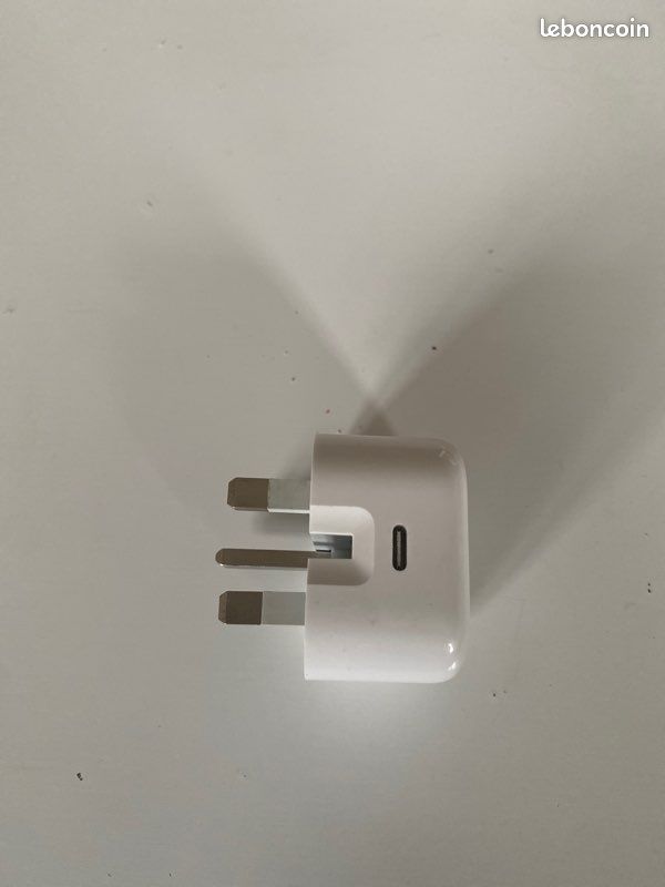 Adaptateur Apple UK (image 2)