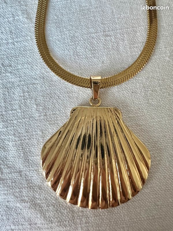 Pendentif En Acier Inoxydable Plaqué Or 18 Carats - Collier Neuf Avec étiquettes
