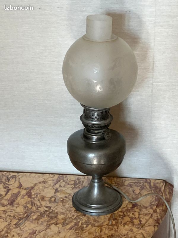 Lampe à pétrole étain (image 1)