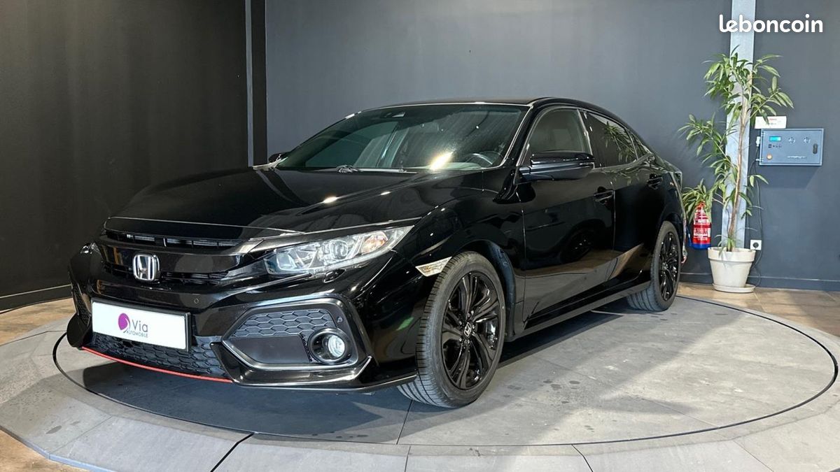 Honda Civic 2018 VTEC 126 Exclusive (image 1)