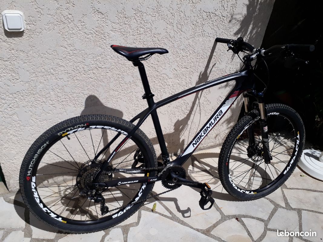 Vtt nakamura complite 700c ltd Vélos