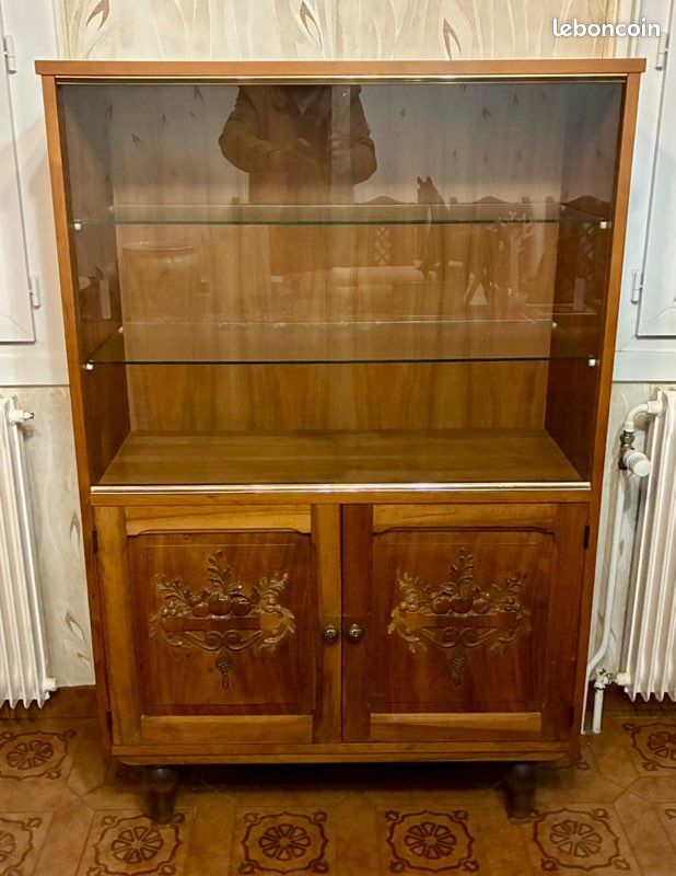 Vitrine (image 1)