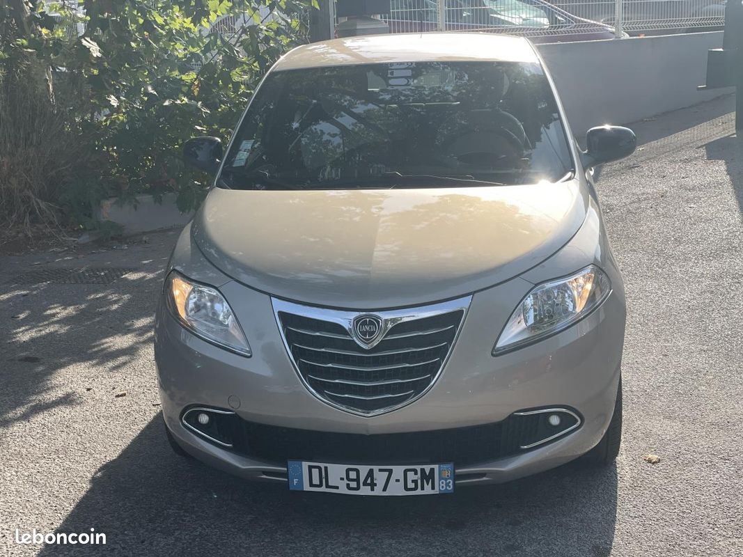 LANCIA YPSILON TwinAir - 85 Platinum (image 4)