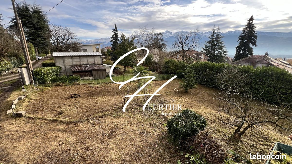 Terrain 758 m² · à Meylan · 758 m² · 259 000 €