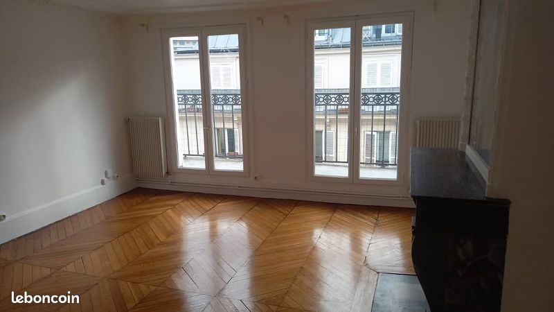 Appartement 3 pièces 79 m² · à Paris 11ème Arrondissement · 78,8 m² · 2 620 €/mois