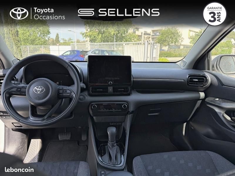 Toyota Yaris 116h Design 5p MY25 (image 14)