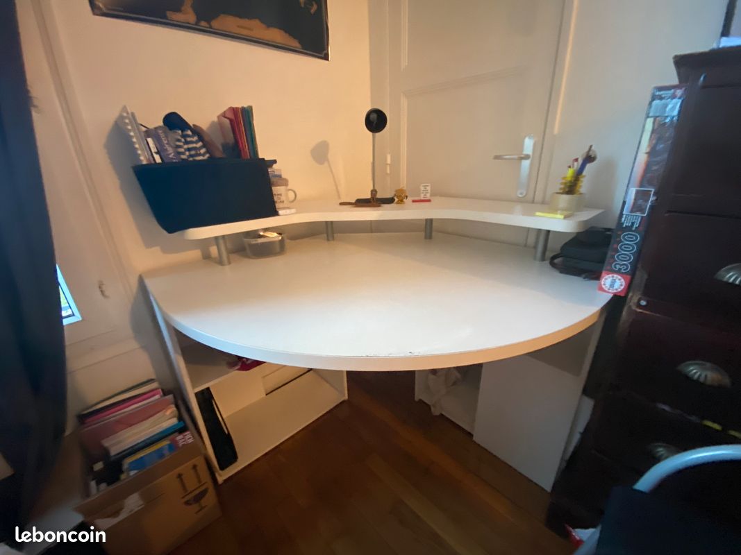 Bureau d’angle (image 1)
