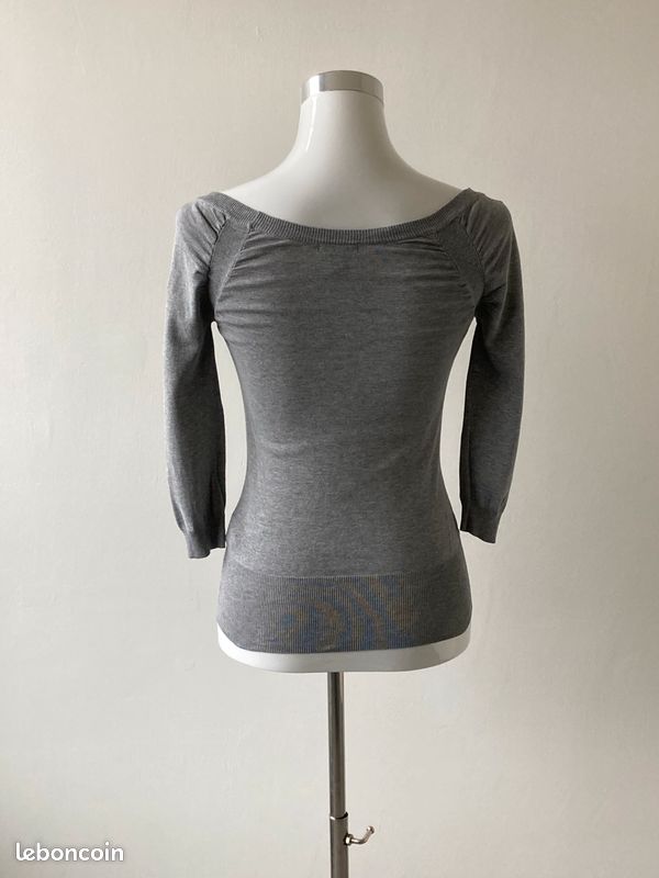 H&M pull à manches 3/4 col V, couleur gris clair taille XS (image 9)
