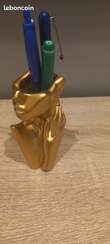 Vase porte crayons doré forme buste main tête visage femme porte crayon (image 6)