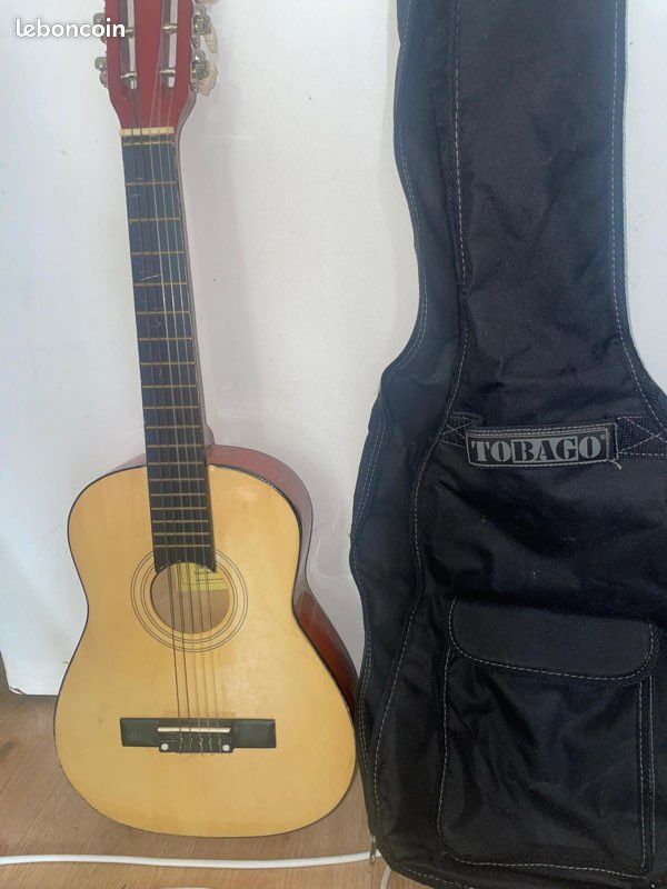 Guitare classique 4/4 avec housse (image 1)