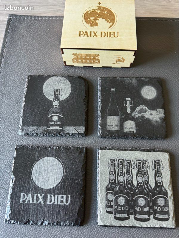 Dessous De Verre Ardoise Gravé Animaux - Arts De La Table