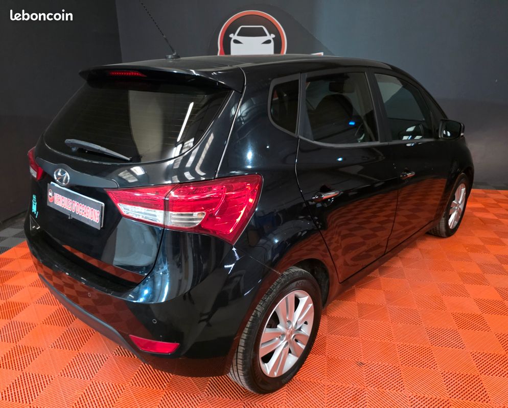 Hyundai IX20 1.6 crdi 115 cv (image 2)
