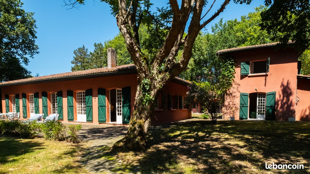 Propriété 12 pièces 300 m² - Ascain 64310 (image principale 6)