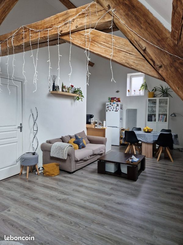 Appartement 3 pièces 72 m² · à Le Plessis-Feu-Aussoux · 72 m² · 760 €
