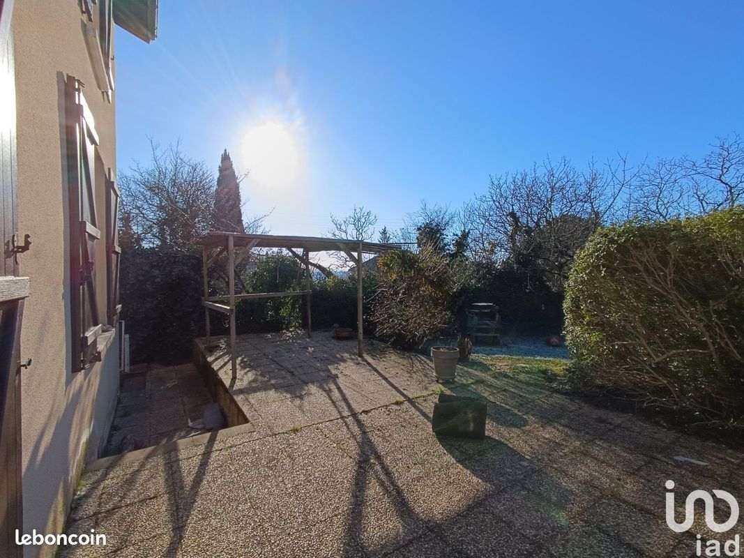 Maison 5 pièces 184 m² - Thouars 79100 (image principale 5)